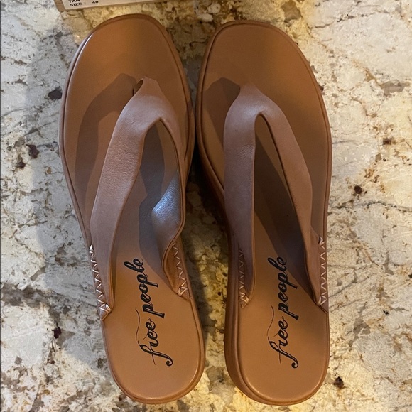 Free People Tan Platform Sandals - Picture 2 of 6